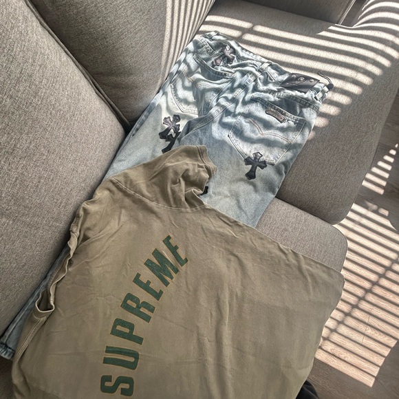 Supreme tee and chrome heart jeans